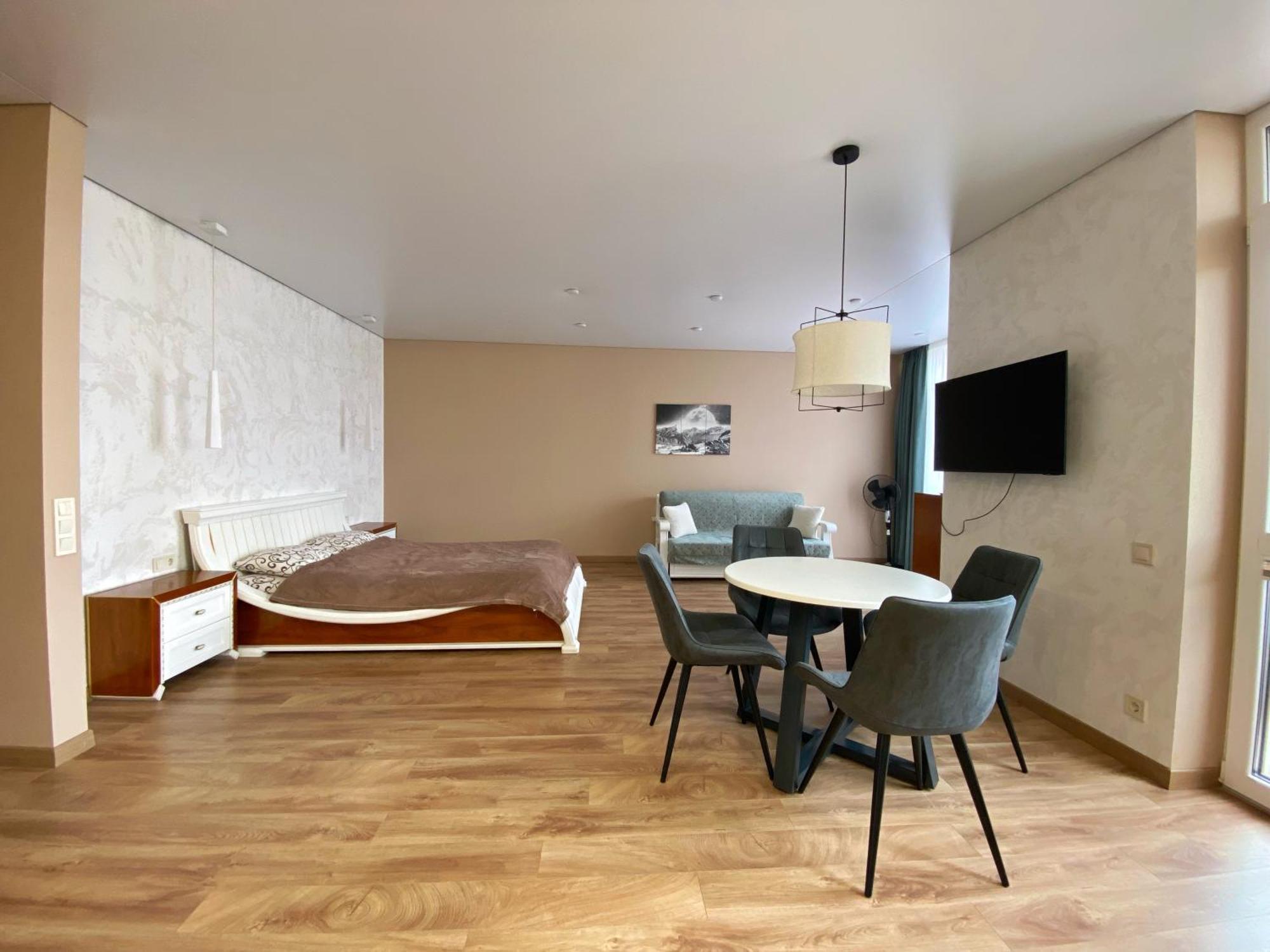 Apartamento Apatrment In Khmelnytsky Street Natasha Leópolis Exterior foto