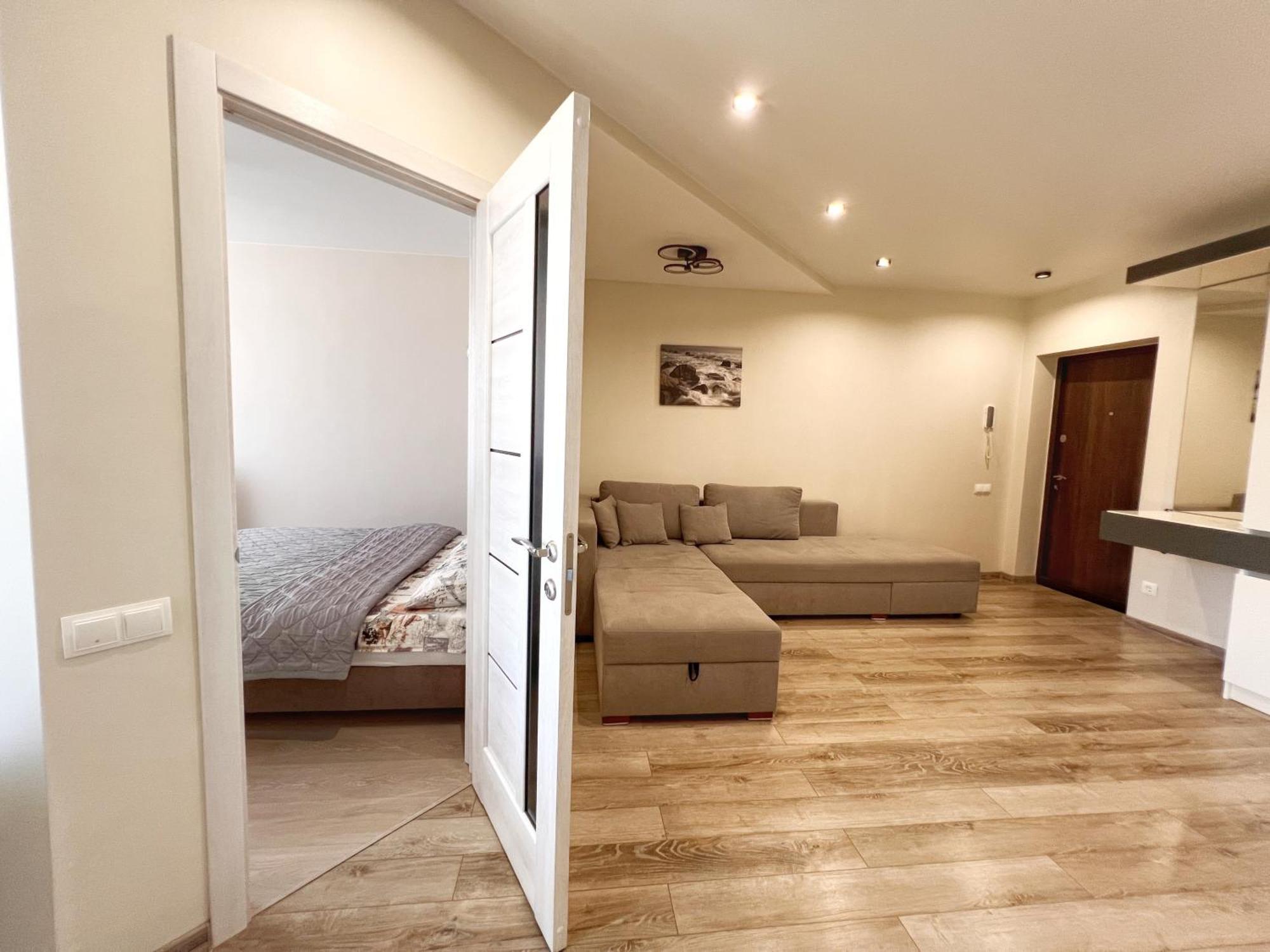 Apartamento Apatrment In Khmelnytsky Street Natasha Leópolis Exterior foto