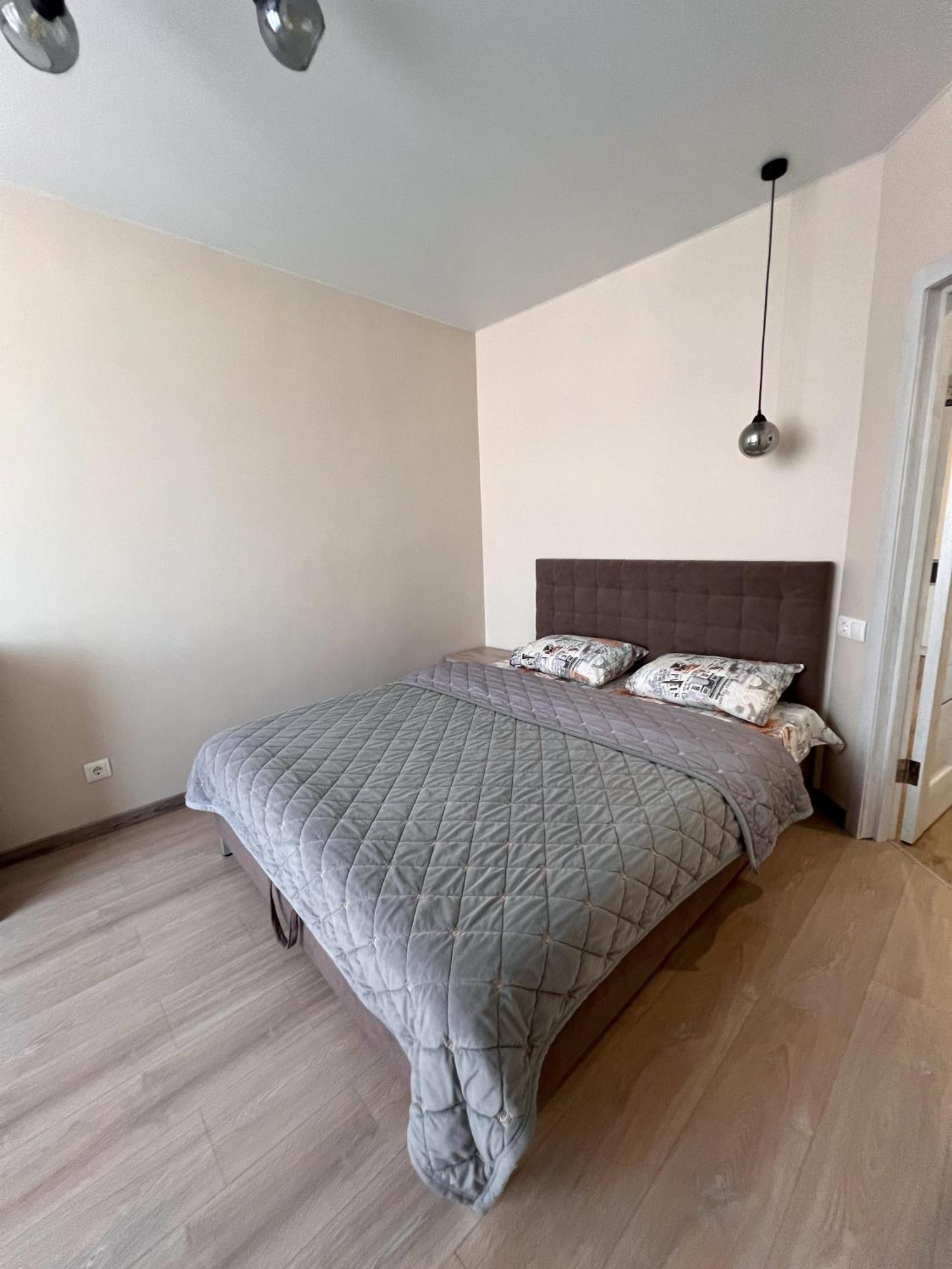 Apartamento Apatrment In Khmelnytsky Street Natasha Leópolis Exterior foto